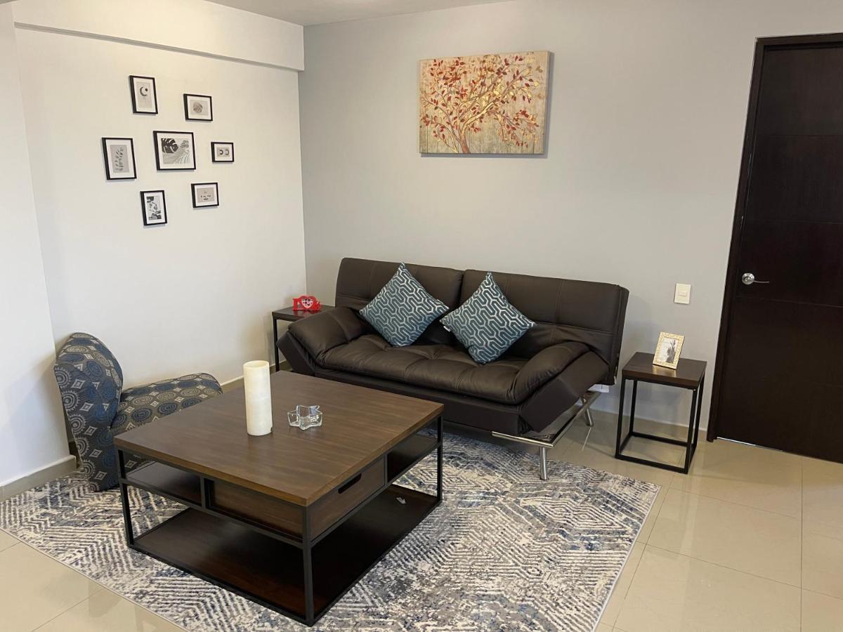 Departamento en Residencial Interlomas Suites. Apartamento